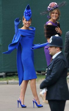 Less is more ... Royal Wedding 2011, Kate Middleton Wedding Dress, Philip Treacy Hats, Kate Und William, Middleton Wedding, Kate Middleton Wedding, Philip Treacy, Wedding Spring, Royal Weddings