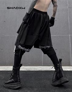 Cyber goth pants Cyberpunk Universe, Techwear Ninja, Techwear Hoodie, Techwear Cyberpunk, Goth Pants, Techwear Streetwear, Gothic Pants, Techwear Pants, Techwear Outfits