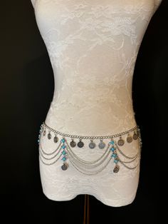 Belly Chain belt with intricate detail. Availalble in silver. Festival Dance, Costume Jewelery, Belly Dancer, Belly Chain, Chain Silver, Belly Dancers, Waist Chain, Chain Belt, Silver Coin