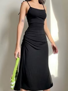 Black Ruched Dress, Black Spaghetti Strap Dress, Backless Midi Dress, Backless Long Dress, Party Summer, Dress Stores Online, Ruched Midi Dress, Maxi Dress Online, Vestidos Vintage