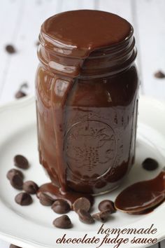 two pictures of chocolate spread in a jar