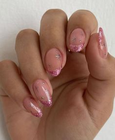 Lover Eras Tour Nails, Eras Tour Nails, Concert Nails, Simple Gel Nails, Summery Nails, Simple Acrylic Nails, Pearl Nails, Almond Acrylic Nails, Cute Gel Nails