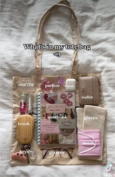 What's In My Tote Bag, Home Haircuts, Tod Bag, Schul Survival Kits, School Backpack Essentials, Magic Crochet