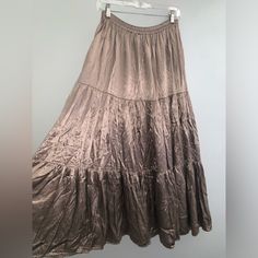 Brand: Double D Ranch Style: Layered Full Twirly Skirt Size: Women’s Small (Runs Big) Could Fit Medium As Well Condition: Preowned, Worn Twice Very Nice Shape Twirly Skirt, Double D Ranch, Twirl Skirt, Ranch Style, Womens Skirt, Skirt, Wardrobe, Women Shopping, Clothes