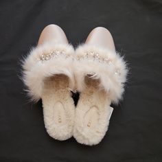 Collection Beautiful Slippers Princess Slippers, Beautiful Slippers, Fuzzy Slippers, Ballet Slippers, Mom Gifts, Shoes Slippers, Pump Shoes, Fall Fashion, New Life