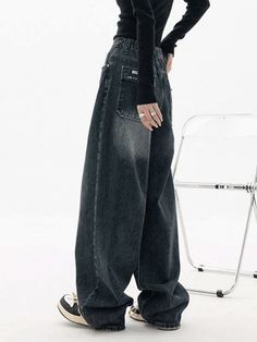 Streetwear Fashion Vintage, Baggy Boyfriend Jeans, E Girl Style, Jeans Online Store, Street Y2k, Vintage Dragon, Streetwear Mode, Boyfriend Jean, Vintage Punk