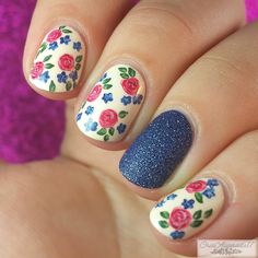 Pink and blue floral nails Manicure Azul, Mani Designs, Nails Floral, Floral Nail Designs, Cute Spring Nails, Flower Nail Designs, Spring Nail Art, Flower Nail Art