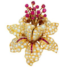 Magnificent and sensual jeweled orchid created by amazing French jeweler Rene Boivin whose pieces are collectable and highly sought after. Stamen part of the flower trembles when the wearer moves. The brooch is a masterpiece of jewelry art and will be a highlight of most exquisite collection. The quality of the workmanship is exceptional - the piece deserves to be exhibited in the best art museums. The brooch comes with a certificate of authenticity signed by Francoise Cailles, a reputable Frenc Orchid Jewelry, Bijoux Art Deco, Diamond Brooch, Gold Brooches, Floral Jewellery, Gems Jewelry, Flower Brooch, Spring Wedding, Estate Jewelry