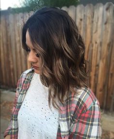 9 hottest balayage hair color ideas for brunettes in 2017 1 Color Highlights, Balayage Hair Dark, Caramel Highlights, Brunette Balayage Hair, Balayage Hair Blonde, Hair Color Highlights, Hair Color And Cut, Trendy Hair