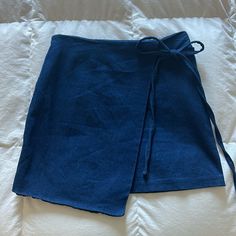 Brand New Never Worn. Tag Fell Off While Trying On. Looks Amazing On Any Body Type. Stretchy Denim Feel. Size Medium. Blue Denim Stretch Skort, Blue Denim Skort For Day Out, Hiking Skirt, Denim Wrap Skirt, Ymi Jeans, Faux Suede Skirt, Tiered Mini Skirt, White Striped Skirt, Red Mini Skirt