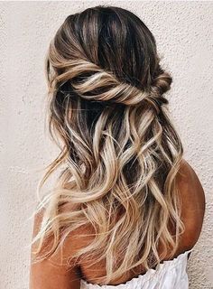 37 beautiful half up half down hairstyles for the modern bride - TANIA MARAS | bespoke wedding headpieces + wedding veils Hairstyle Bridesmaid, Wedding Hairstyles Bridesmaid, Twisted Hair, Wedding Crashers, Prom Hairstyles For Short Hair, Hoco Hairstyles, Hair Up Styles