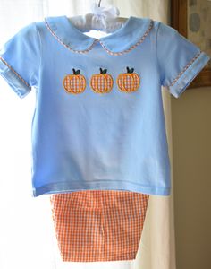 The sweetest Pumpkin Applique shirt and matching shorts IN STOCK and SHIPPING SAME DAY! 95% cotton, 5% spandex Fitted Cotton Sets With Short Shape, Cute Cotton Sets With Shorts, Cute Cotton Short Sets, Playful Short Cotton Tops, Playful Cotton Short Set, Fitted Cotton Short Set, Cute Short Cotton Tops, Preppy Cotton Sets For Spring, Preppy Fitted Cotton Sets