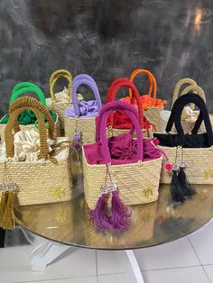 Summer Fashion Women, Decorated Bags, Sac Diy, Stylish Crochet, Bag Designs, Crochet Handbags Patterns, Embroidery Bags, Wicker Bags