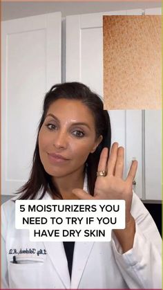 Colder weather doesn't have to mean drier skin when you have the right moisturizer for your skin type. Here are 5 dermatologist-approved and recommended moisturizers for every skin type. Need help with your skin concerns? Download our app to get a personalized skincare routine from a dermatologist. Skin Care By Dermatologist, Hydrating Moisturizer For Dry Skin, Dermatologist Skincare Routine, Best Moisturizer For Dry Skin, Moisturizers For Dry Skin, Dermatologist Skin Care, Tighten Facial Skin, Acne Prone Skin Care, Dermatologist Recommended Skincare