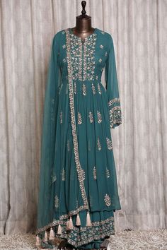 Teal Blue Outfit, Pakistan Dress, Party Wear Salwar, Desi Fits, Latest Bridal Dresses, Anarkali Dress Pattern, Draping Fashion, Skirt Pant, Designer Evening Gowns