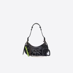 Botegga Veneta, Black Balenciaga, Luxury Bags Collection, Balenciaga Logo, Fashion Is Art, Best Handbags, Fashion Collage, Woman Bags Handbags, Pretty Bags