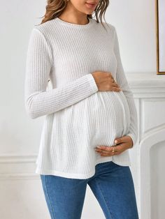 Blanco Casual Collar manga larga Tela tejida Liso  Embellished Estiramiento medio Maternity Sweater Outfit, Pregnancy Fashion Fall, Casual Maternity Outfits, Maternity Casual, Winter Tees, Shein Maternity, Winter T Shirts, Winter Maternity, Fall Maternity