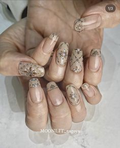 Moth Nails, Rococo Nails, Victorian Nails, Maquillage Yeux Cut Crease, Natural Gel Nails, Boho Nails, Formal Nails, Vintage Nails, Colorful Nail Designs