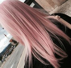 Pink Ombre Hair, Gold Hair Colors, Hair Color Rose Gold, Rose Tone, Hair Color Highlights, Trendy Hair Color, Rose Gold Hair