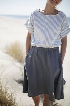 "Linen Skirt With Elastic Waist | Washed Linen Skirt With Pockets | Circle Skirt | Wide Skirt | Midi Linen Skirt | Mid Rise Waist | 180o Circle skirt with side pockets. Hand made from pre-washed linen fabric. Details: - Made of 100% natural washed and soft medium weight (205 g/m Oeko-Tex certified linen; - fabric won't see threw; - colour: Grey, but could be any from our 25 available colours (colour palette is below); - pre washed linen fabric; -with 2 pockets; -with elastic waist; - making time Linen Skirt Outfit, Traveling Clothes, Styling Dresses, Linen Skirts, Long Linen Skirt, Fashion Over Fifty, Modest Feminine, Sea Clothes, Garden Fashion