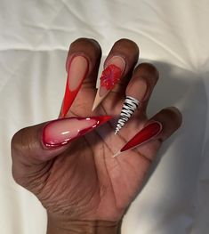 Stilleto Valentine’s Day Nails, Stilleto Winter Nails, Stiletto Holiday Nails, Red And White Marble Nails, Red Claw Nails, Red And White Nails Design, Red And Black Stiletto Nails, Red Vacation Nails, Long Square Nails Designs