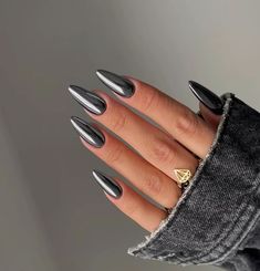 Metallic Black Nails, Black Chrome Nails, Nails Medium Almond, Fake Acrylic Nails, Hoco Nails, Pointy Nails, Chrome Nails Designs, Press On Nails Medium