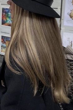 Dark Blonde Hair Lowlights, Neutral Dark Blonde Hair, Light Frosted Brown Hair, Dark Blonde Babylights, Dark Blonde Hair Aesthetic, Ashy Blonde Highlights On Brown Hair, Ashy Dark Blonde Balayage, Ashy Light Brown Hair Balayage, Cool Tone Brown Hair With Highlights