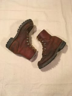 "vintage 80s work boots Red Wing Irish setter Sport Boot made in USA style # 20025 brown leather upper Vibram rubber tire tread pattern sole 8 row lace up ((top 2 hook lace) good vintage condition, authentic age wear light fade, marks, nicks (see photos), dirt label size men's 8 1/2 D, see below measures, insole-10 1/2\" sole-12\" width-4 1/2\" heel-1 3/4' total height-8 3/4\"" Rugged Moc Toe Work Boots For Adventure, Rugged Moc Toe Work Boots, Vintage Work Boots With Rubber Sole And Plain Toe, Rugged High-top Sturdy Work Boots, Vintage Leather Boots For Outdoor Activities, Sturdy Moc Toe Work Boots For Hiking, Vintage Style Hiking Boots With Round Toe, Sturdy Brown Hiking Boots With Round Toe, Sturdy Brown Hiking Boots