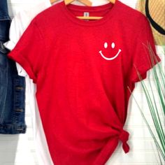 Smiley Face Sweatshirt Casual Red T-shirt For Everyday, Fun Red T-shirt With Letter Print, Basic Red T-shirt For Summer, Red Relaxed Fit Tops For Everyday, Red Graphic Tee With Funny Print, Red Crew Neck Top With Graphic Print, Red Relaxed Fit T-shirt, Cute Red Crew Neck Top, Cute Red Cotton T-shirt