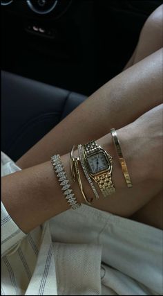 Dope Jewelry, Cartier Watch, Gold Bracelets, Classy Jewelry, Stacked Jewelry, Jewelry Lookbook, Girly Jewelry, Dream Jewelry, Jewelry Inspo