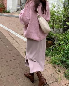 Female Jeans, Oufits Casual, Modest Fashion Outfits, Asymmetrical Design, 가을 패션, Inspiration Mode, Mode Vintage, Casual Style Outfits, Outfits Casuales