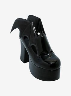 We're going batty over these witchy heels! These black platform heels feature shiny bat appliqué detailing around the front.Listed in women's sizes.Platform: 2''Heel: 4''Polyurethane upper & soleImported Bat Applique, Goth Accessories, Tall Hoodies, Black Platform Heels, Black Veil, Fashion Design Drawings, Black Platform, Fabulous Shoes, Heels & Wedges