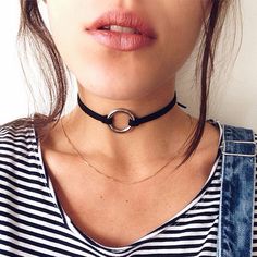 Fashion at work: Revampp Black Choker, Choker Collar, Minimalist Jewelry, Cute Jewelry, Jewelry Inspiration, Beautiful Jewelry, Piercings, Choker, Choker Necklace