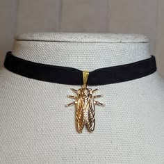 Gold Cicada Bug Beetle Charm Velvet Choker Necklace. Charms Are Approximately 22x27mm. Comes On A 12 Inch Velvet Choker With A Lobster Clasp And 2 Inch Extension Chain. Ear Ring Ideas, Alternative Gift Ideas, Bug Necklace, Scorpio Aries, Pisces Scorpio, Bug Jewelry, Bug Beetle, Velvet Choker Necklaces, Charm Choker Necklace