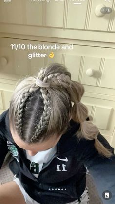 Powderpuff Hair Styles, Cheer Hairstyles With Braids, Cute Hairstyles For Gymnastics Practice, Girls Cheer Hairstyles, Rowing Hairstyles, Sideline Cheer Hairstyles, Cheer Practice Hairstyles, Football Hairstyles Women, Field Day Hairstyles