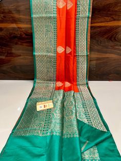 Pure Handloom banarasi  *Katan Silk Saree*🔘 *Kaduwa antique Zari**Pure Hadloom Work*  🔘 contrast Blouse with contrast Border🔘 Smooth & Soft FabricWith Silkmark Certified*Ready to dispatch    😊 Book fast 😊







Price:8500



To Buy, click here or Whatsapp image to chat directly with us: 






Whatsapp on+ 91 9502316419