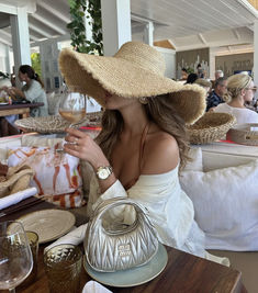 Designed to make you feel your most confident. Golden Accessories, Resort Chic, Luxury Lifestyle Fashion, Super Rich Kids, Summer Tanning, Big Hat, Beach Cottage Style