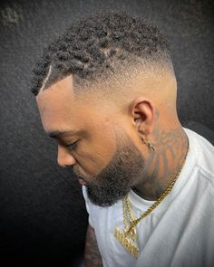 Men Haircuts Short, Afro Fade Haircut, Stylish Mens Haircuts, Afro Fade, Men's Cuts, Undercut Fade, Black Hair Cuts, Short Natural Hair, Black Men Haircuts