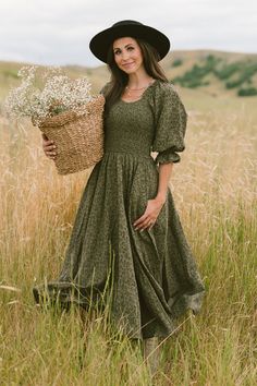 Upgrade your dress game with the Teagan Dress in Green Floral. Made from soft 100% cotton fabric, this midi-length dress features a playful green floral print and a flattering v-neckline with ruffle detail. The 3/4 length puff sleeves with ruffle cuffs add a touch of charm. With pockets, a smocked bodice, and nursing f Fall Dresses For Women, Lover Dress, White Bridal Dresses, Lacey Dress, Family Picture Outfits, White Dress Party, Green Floral Print, Bridesmaids And Groomsmen, Picture Outfits