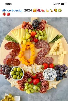 Cheese Only Charcuterie Board, Festive Charcuterie Board, 2024 Charcuterie Board, Christmas Food Board, Party Toothpicks, Tasting Board, Charcuterie Board Christmas, Christmas Cheese Board, Christmas Cheese Boards