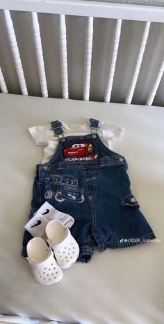 Overalls Styling, Vintage Kids Clothes, Styling Fashion, Vintage Baby Clothes, Baby Fits, Foto Baby, Clothes Outfit, Baby Outfit