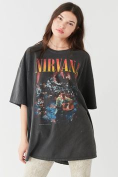 Nirvana Unplugged Tee | Urban Outfitters Band Shirt Outfits, Outfitters Clothes, Nirvana Unplugged, Band Tee Outfits, Neo Grunge, Nirvana Shirt, Fashion Catwalk, Oversized Tee Shirt