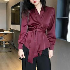 Silk Shirts Women, Stitching Tops, Satin Top Outfit, Satin Top Blouses, Satin Blouse Outfit, Satin Outfit, Red Silk Blouse, Elegant Cardigan, Silk Shirts