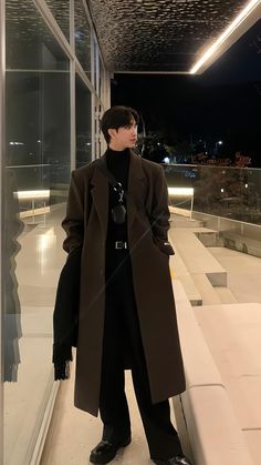 Fancy Winter Outfits Men, Man Old Money Outfit, Mens Kpop Fashion, Fancy Guy Outfits, Old Money Male Outfits, Korean Men Winter Fashion, Outfits Old Money Hombre, Smart Casual Fashion, Guys Clothes Style Mens Fashion