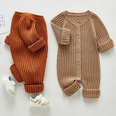 Cozy Long Sleeve Knitted Jumpsuit | RYAN AND REMI Perlengkapan Bayi Diy, Knit Baby Romper, Legging Sport, Jumpsuit Outfit, Knit Jumpsuit, Easy Dressing, Knitted Baby