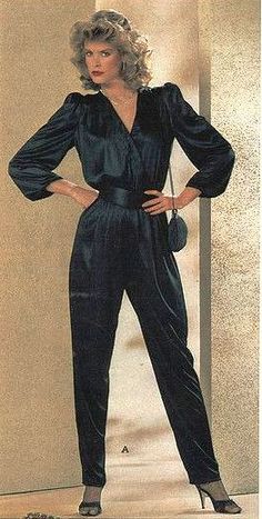 1984-xx-xx Montgomery Ward Christmas Catalog Early 90s Fashion, 70s Mode, Vintage Fashion 1980s, Style Année 80, 80s Jumpsuit, Annie Lennox, 80 Fashion