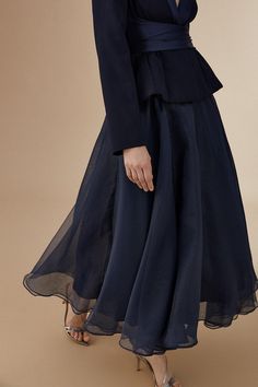 Style: A-Line SkirtFabric: OrganzaLength: Midi Wedding Skirt Outfits For Guest, Organza Skirts, Skirt Organza, Organza Midi Skirt, Elegant Shirt Dress, Best Winter Outfits, Organza Skirt, Muslimah Dress, Maxi Skirt Outfits