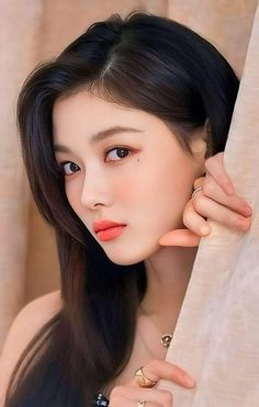 Kim Yoo Jung Icons, Kim Yoo Jung Photoshoot, Kdrama Actress, Park Hyungsik Strong Woman, Kim Yoojung, Asian Actress, Filmmaking Inspiration, Kim You Jung, Korean Picture