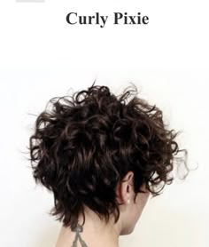 Boyish Curly Haircut, Boycut Curly Hairstyle Woman, Short Curly Hair Masculine Women, Really Short Curly Hair, Digital Perm Short Hair, Androgynous Hair Curly, Androgynous Curly Haircut