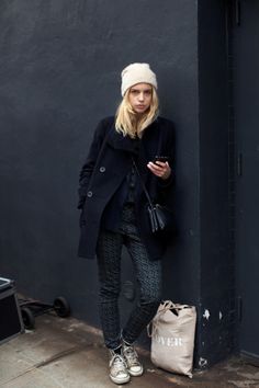 winter Athleisure Inspiration, The Sartorialist, Parisienne Chic, Alternative Rock, Workout Fitness, Inspiration Mode, Winter Looks, Look Chic, Fashion Street